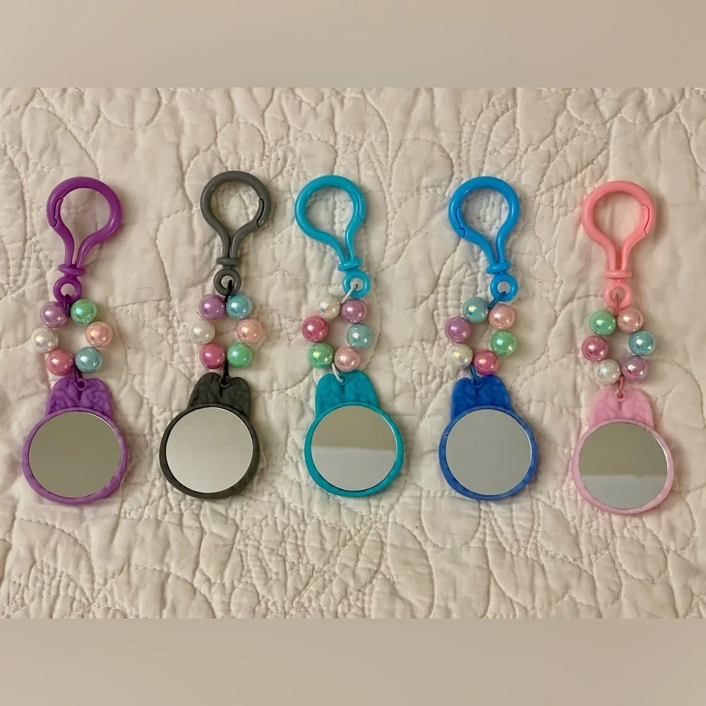 Labubu Keychains - Picture 2 of 7